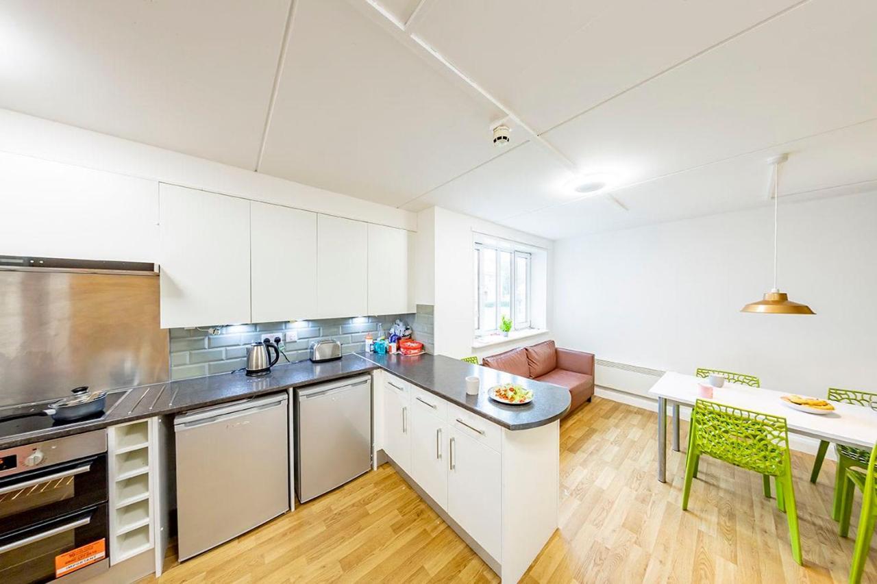 Broadgate Park Beeston Apartment